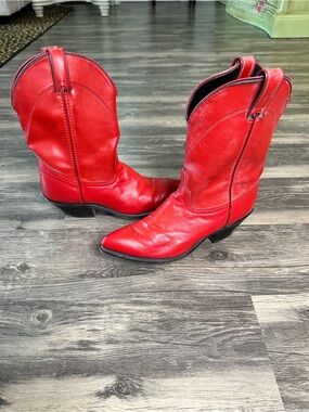 Vintage Laredo Red Leather Cowboy Western Boots Women’s 9.5 Made USA Snip Toe